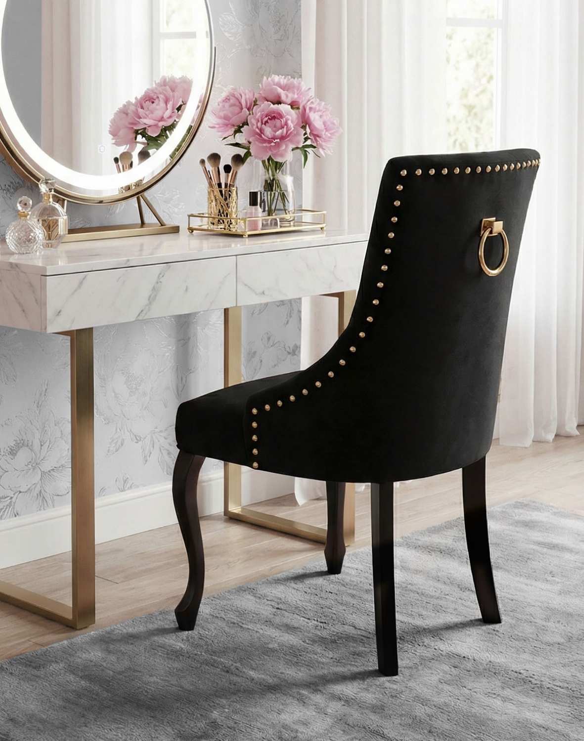 krzesło alexis 3 ludwik z pinezkami i kołatką