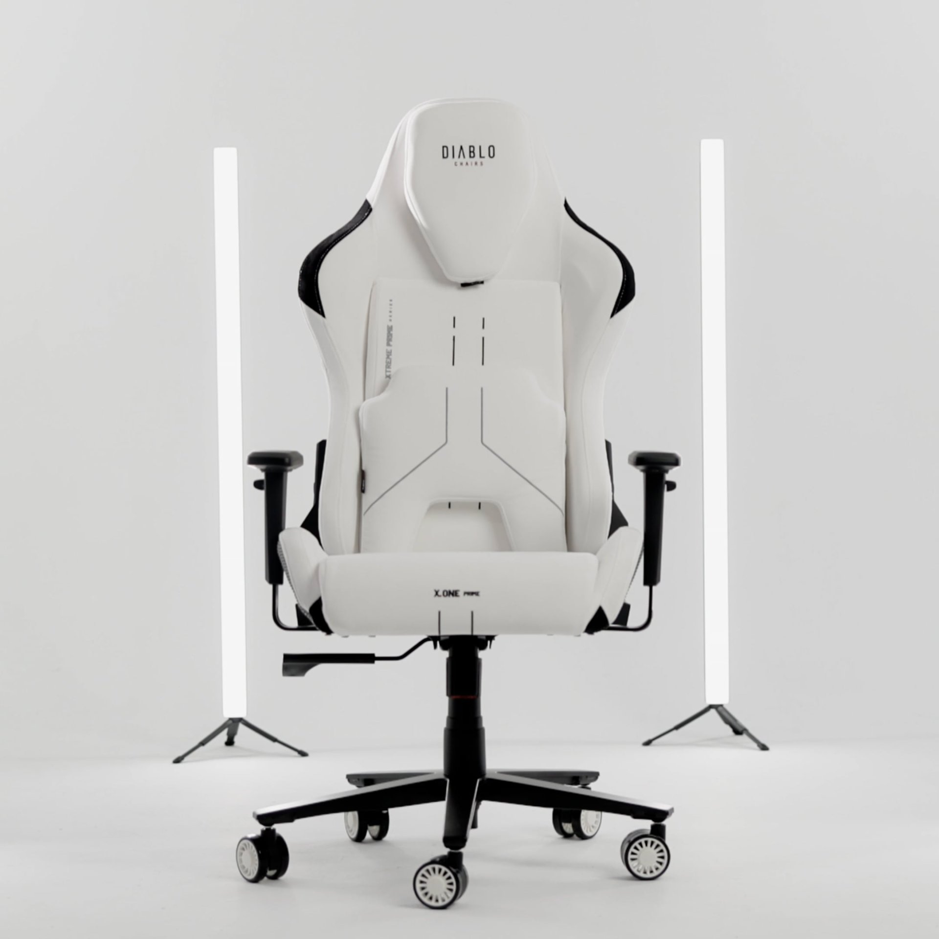 Fotel gamingowy biały z chłodzącym siedziskiem, Normal Size: Diablo X-One Prime Ghosted White 5