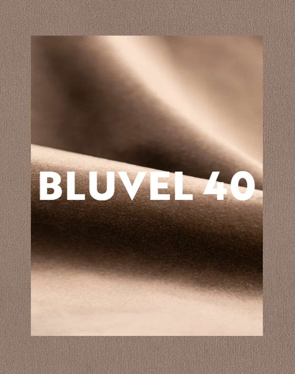 Krzesło Mango Velvet czarny ciemny beż obrotowe z podłokietnikami
