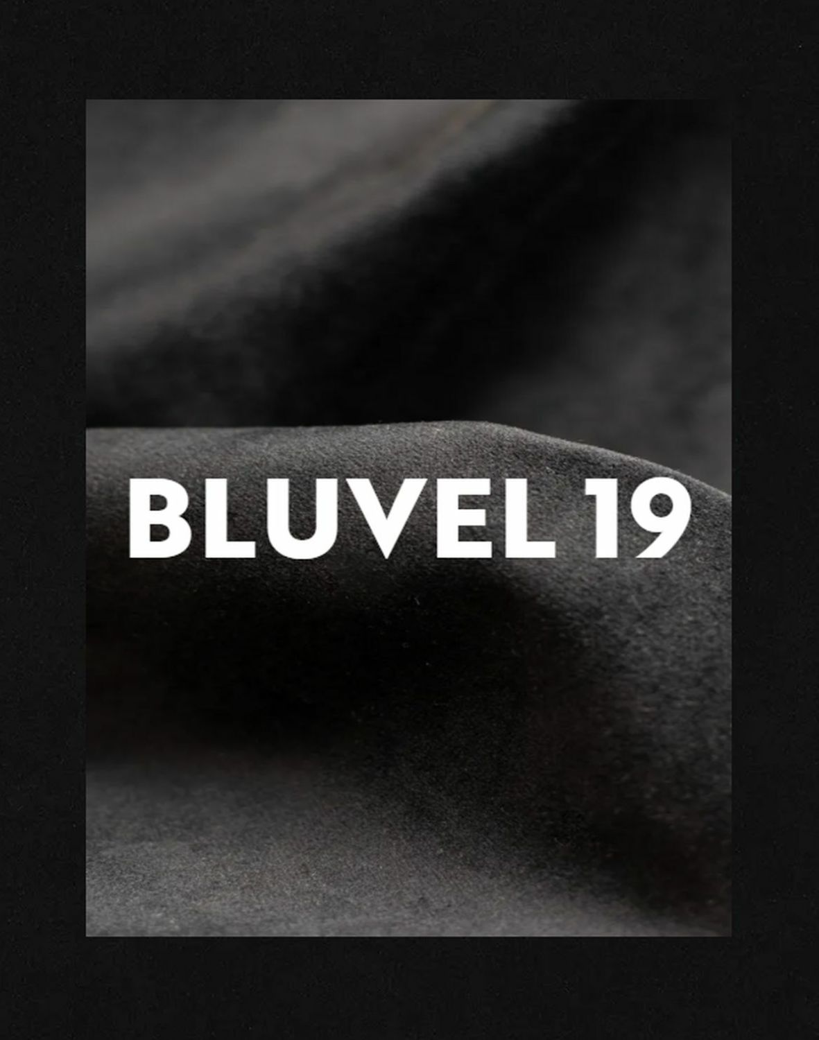 Krzesło Ralph Velvet – czarne