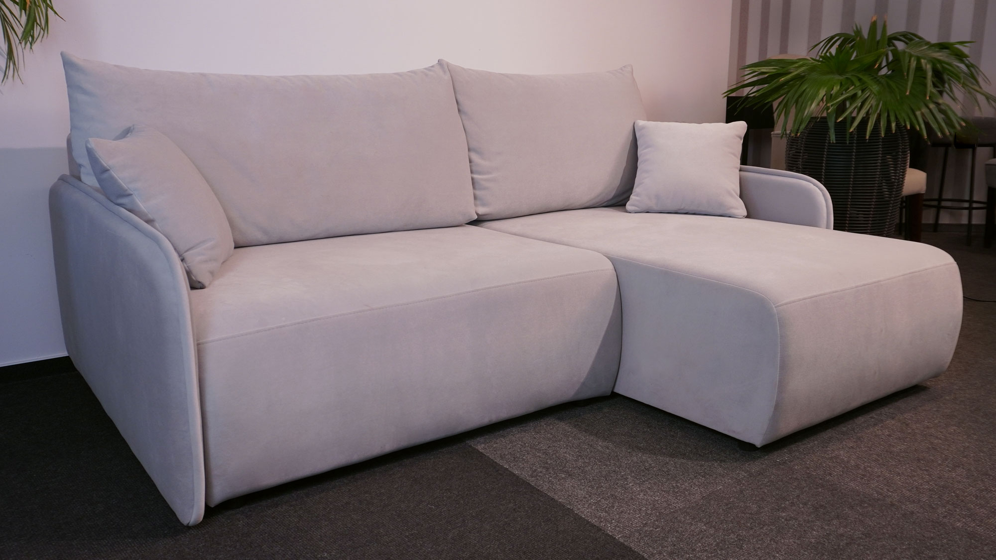 mały narożnik do salonu mirabella