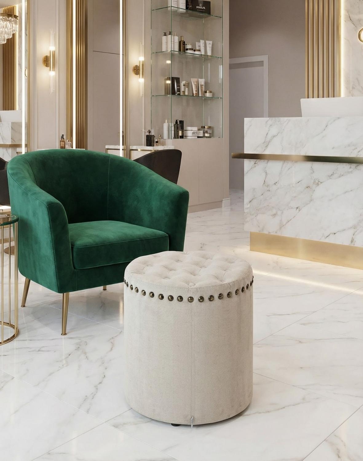 pufa omi, guziki i pinezki