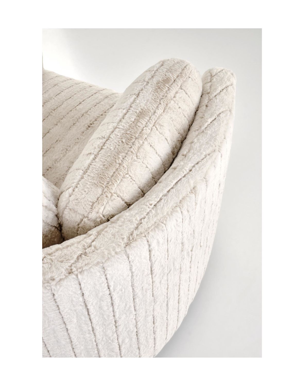 fotel pegas z funkcją elektrycznego rozkładania, obracania i kołyski, beżowy